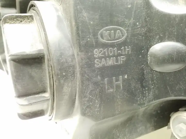 Kia Ceed (2010 - 2012) 921011H Передняя фара — фото 3