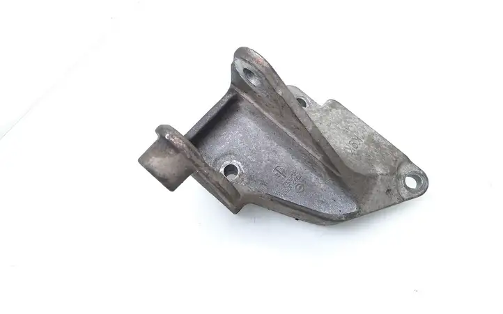 Nissan Qashqai (2006 - 2010) 11332JD500 Кронштейн двигателя — фото 1