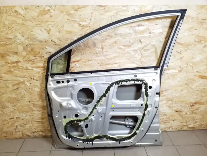 Toyota Corolla Verso AR10 (2004 - 2009) Дверь — фото 3
