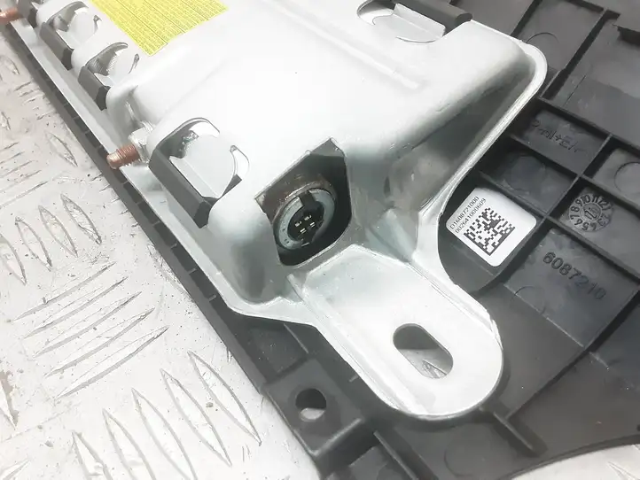 BMW 7 F01 (2008 - 2016) 9176276 Коленная подушка безопасности — фото 3