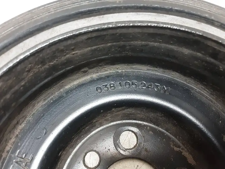 Audi A4 S4 B9 (2015 - 2019) 038105243M Шкив коленчатого вала — фото 2