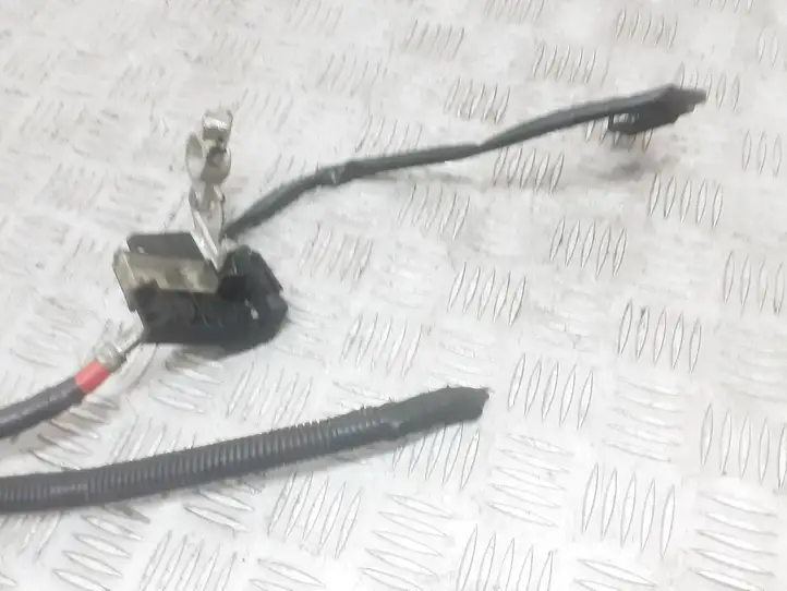 Volvo S60 (2013 - 2018) 31473646 Плюсовой провод аккумулятора — фото 2