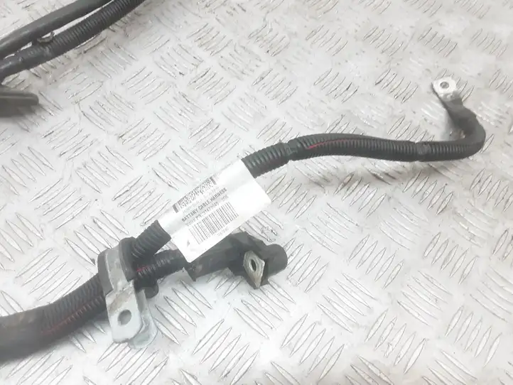 Volvo S60 (2013 - 2018) 31473646 Плюсовой провод аккумулятора — фото 4