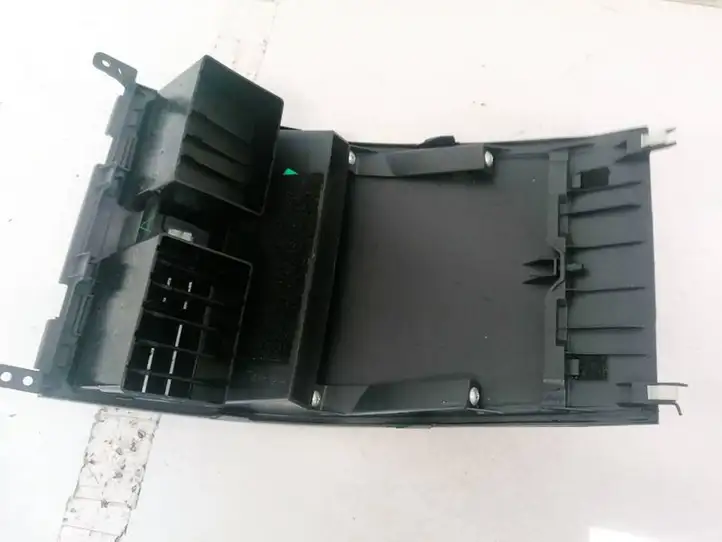Fiat Sedici (2007 - 2016) 7382279J Центральный воздушный дефлектор — фото 1