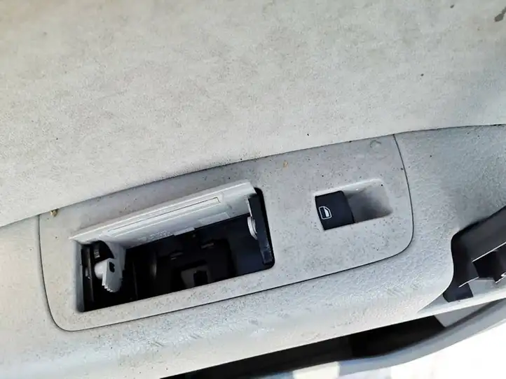 Audi Q7 4L (2005 - 2009) Кнопка стеклоподъемников — фото 1