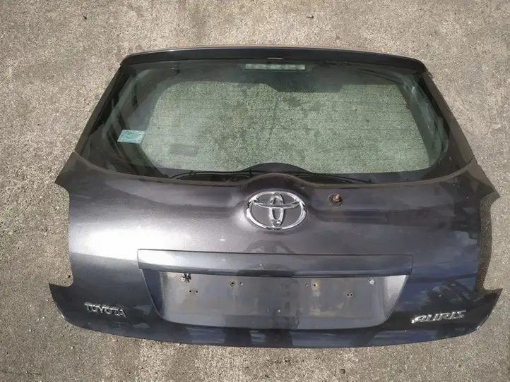 Toyota Auris 150 (2006 - 2012) PILKAS Крышка багажника — фото 2