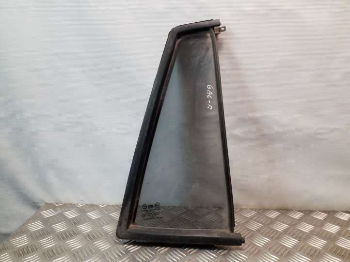 Hyundai Santa Fe (2000 - 2005)  8354326000 Маленькое стекло 