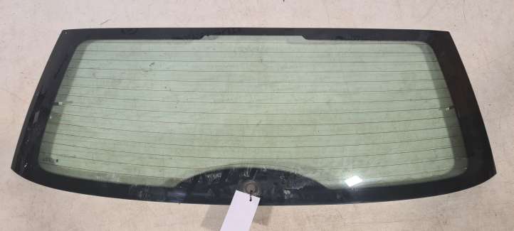 Skoda Fabia Mk2 (5J) (2007 - 2014)  5J6845049 Заднее стекло