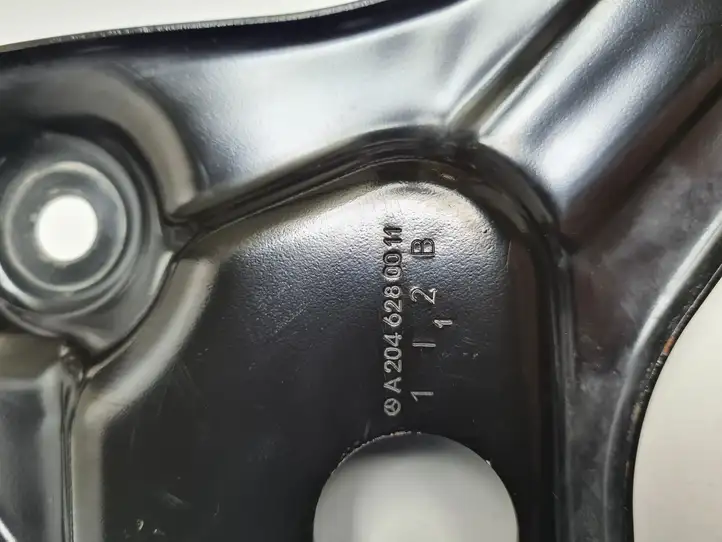 Mercedes-Benz C W204 (2007 - 2014) A2046280011 Кронштейн рулевой колонки — фото 3