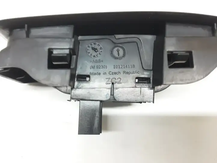 Seat Ateca (2016 - ) 5G0959855R Кнопка стеклоподъемников — фото 3