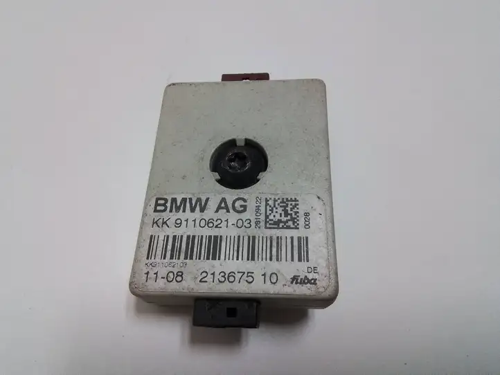 BMW 3 E90 E91 (2005 - 2012) 9110621 Усилитель антенны — фото 1