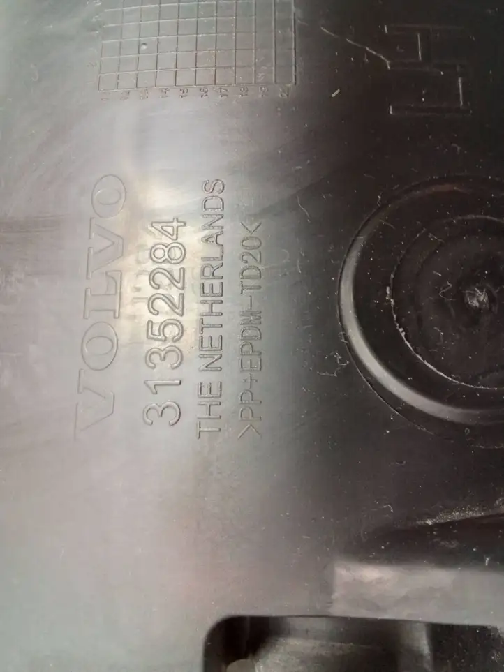 Volvo V60 (2010 - 2013) 31352284 Кронштейн заднего бампера — фото 2