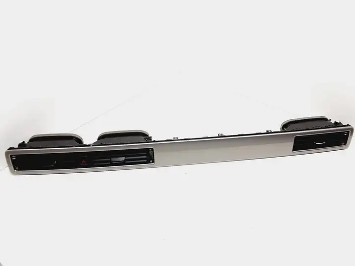 Volvo V70 (2007 - 2013) 30715143 Центральный воздушный дефлектор — фото 1