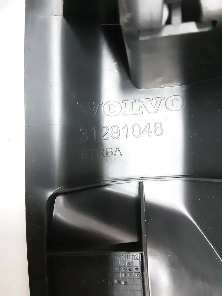 (2012 - 2016) 31291048 Отделка порога багажника — фото 4