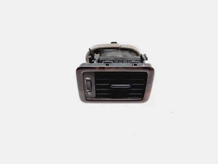 Volvo V70 (2007 - 2013) 30755183 Боковой воздушный дефлектор — фото 1