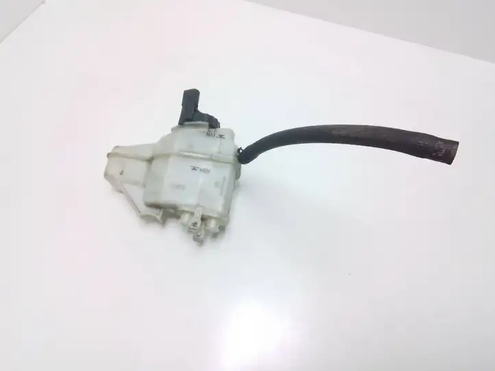 Skoda Octavia Mk2 (1Z) (2004 - 2013) 1K2611301B Бачок тормозной жидкости — фото 1