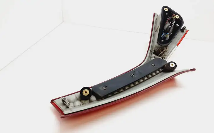 Volvo XC70 (2007 - 2013) 31265458 Задний фонарь в крышке багажника — фото 2