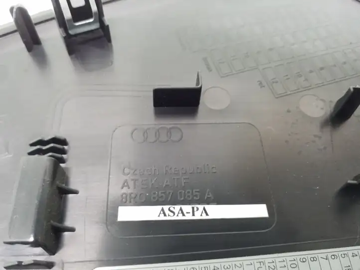 Audi Q5 SQ5 (2008 - 2012) 8R0857085A Боковая отделка панели приборов — фото 2