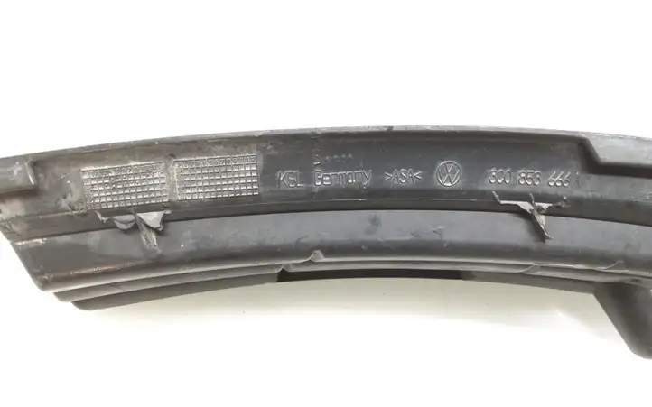 Volkswagen PASSAT B6 (2005 - 2010) 3C0853666A Решетка противотуманной фары — фото 2