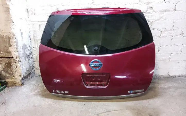 Nissan Leaf I (ZE0) (2010 - 2017) Крышка багажника — фото 1