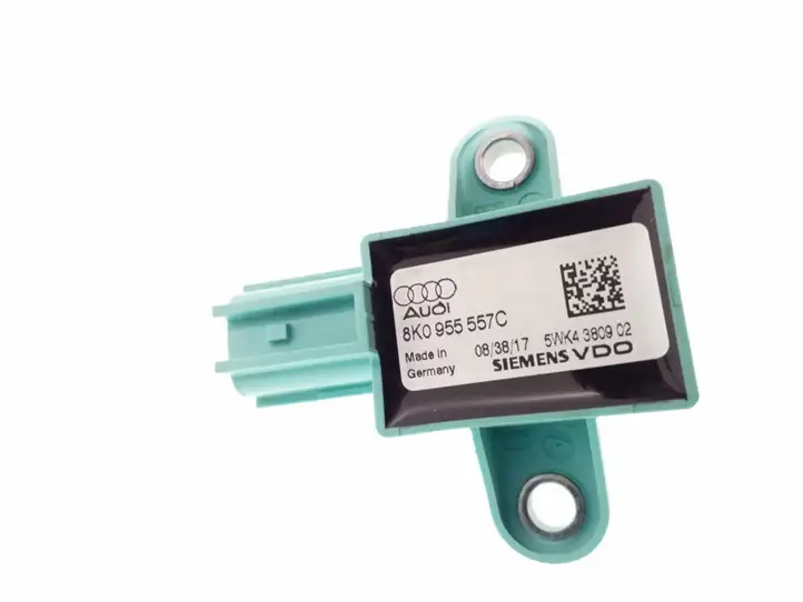 Audi A4 S4 B8 8K (2007 - 2011) 8K0955557C Датчик удара SRS — фото 1