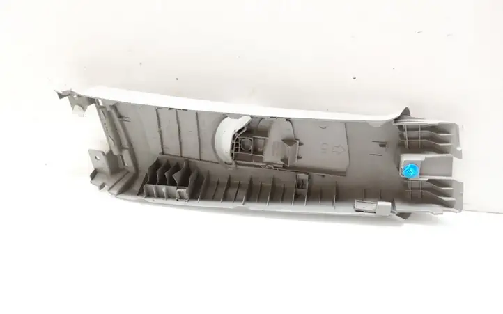 Toyota Prius+ (ZVW40) (2011 - 2018) 7313653020 Накладка ремня безопасности — фото 4