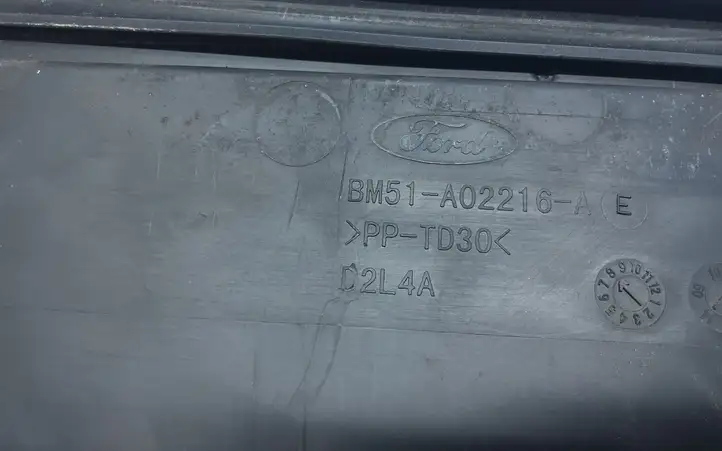Ford Focus (2005 - 2008) BM51A02216A Жабо стеклоочистителей — фото 3