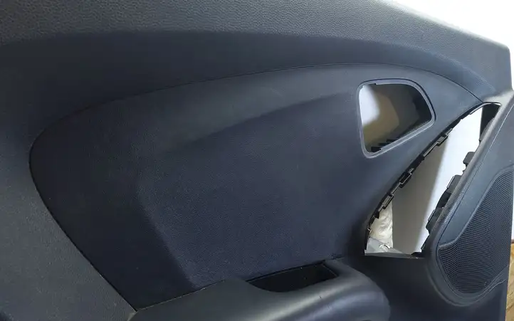 Hyundai ix35 (2013 - 2019) Обшивка задней двери — фото 5