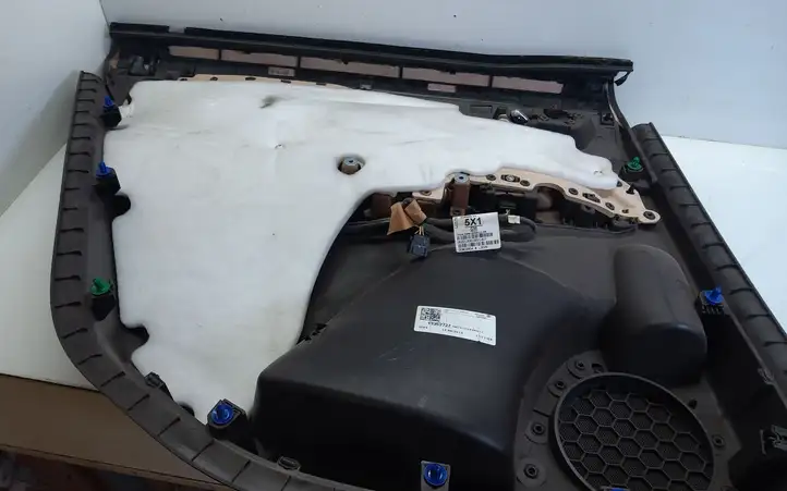 Opel Zafira C (2014 - 2016) RH1903904 Обшивка задней двери — фото 4
