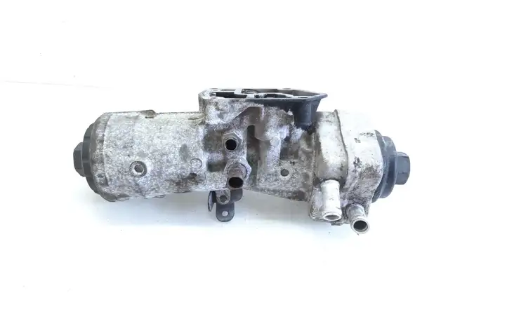 Audi A3/S3 8P (2004 - 2008) 045115389J Кронштейн масляного фильтра — фото 2