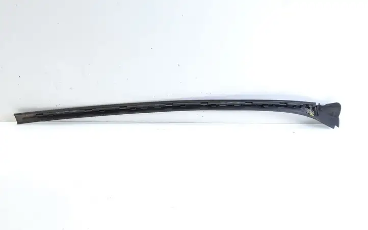 Mercedes-Benz E W212 (2009 - 2016) A2126901082 Накладка стоек лобового стекла — фото 2