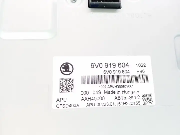 Skoda Fabia Mk3 (NJ) (2015 - 2021) 6V0919604 Магнитола / мультимедийная система — фото 3