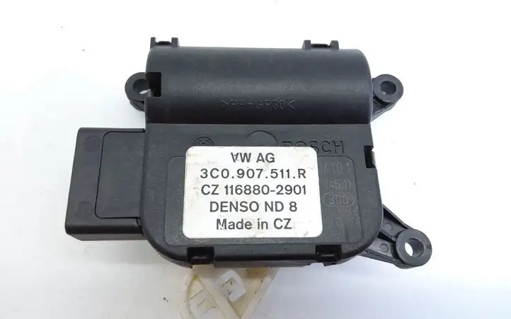 Volkswagen PASSAT B7 (2011 - 2014) 3C0907511R Двигатель задвижки потока воздуха — фото 4
