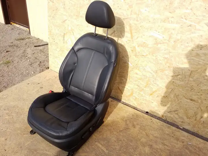 Hyundai ix35 (2013 - 2019) Переднее сиденье водителя — фото 2