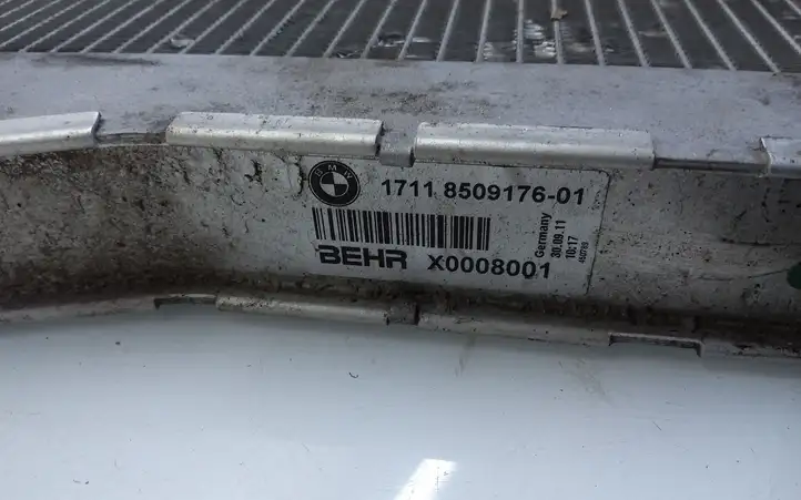 BMW 5 F10 F11 (2009 - 2016) 850917601 Радиатор охлаждающей жидкости двигателя — фото 3