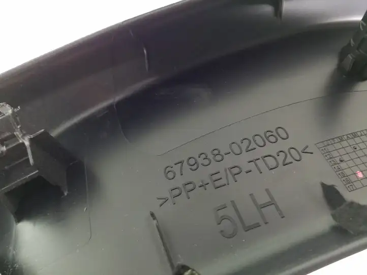 Toyota Auris E180 (2012 - 2018) 6793802060 Обшивка стойки у окна — фото 4