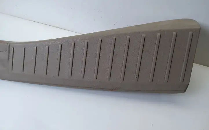 Ford C-MAX II (2010 - 2015) AM51R40320ABW Отделка порога багажника — фото 4