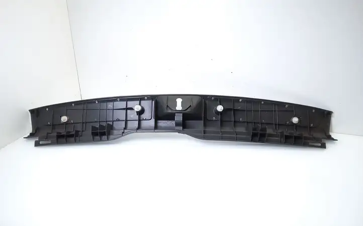 Toyota Avensis T250 (2006 - 2009) 583870509 Отделка порога багажника — фото 3