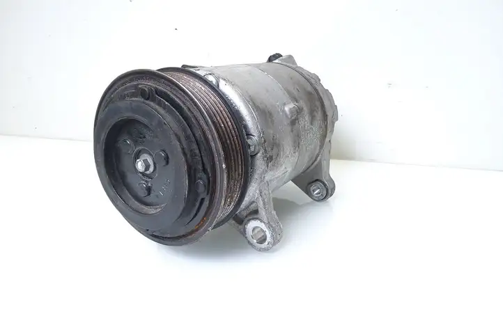 Mini One Cooper F56 F55 (2012 - 2022) 6452681143201 Компрессор (насос) кондиционера воздуха — фото 1