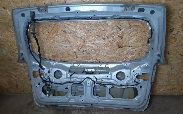 Hyundai Santa Fe (2005 - 2009) Крышка багажника — фото 2
