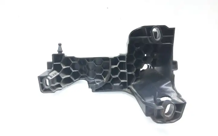 Ford Kuga I (2008 - 2012) 9674482280 Прочие детали моторного отсека — фото 3