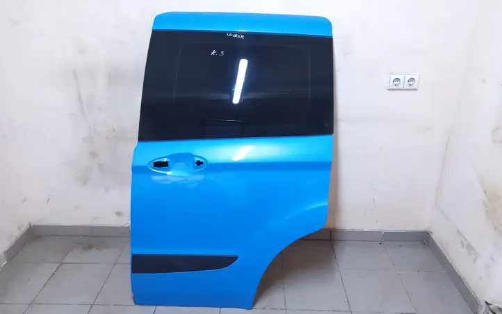 Ford Transit Courier (2014 - 2022) Боковая раздвижная дверь — фото 1