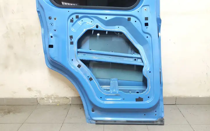 Ford Transit Courier (2014 - 2022) Боковая раздвижная дверь — фото 3
