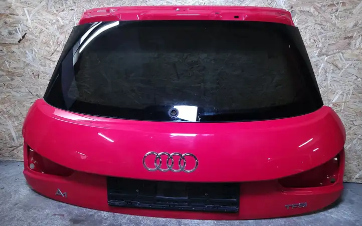 Audi A1 (2010 - 2014) Крышка багажника — фото 1