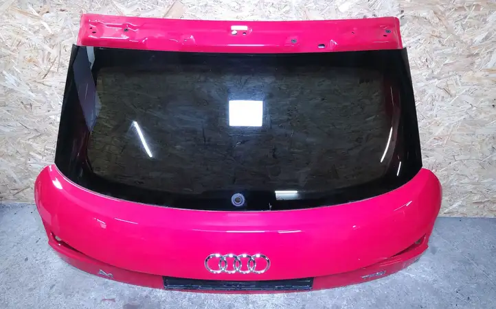 Audi A1 (2010 - 2014) Крышка багажника — фото 4