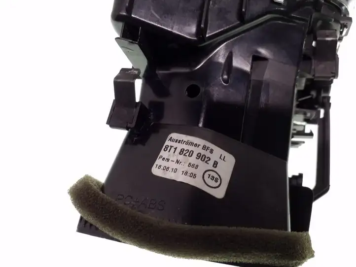 Audi A5 8T 8F (2011 - 2016) 8T1820902B Боковой воздушный дефлектор — фото 2