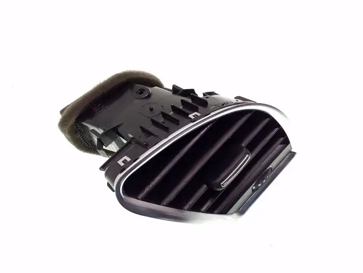 Audi A5 8T 8F (2011 - 2016) 8T1820902B Боковой воздушный дефлектор — фото 3