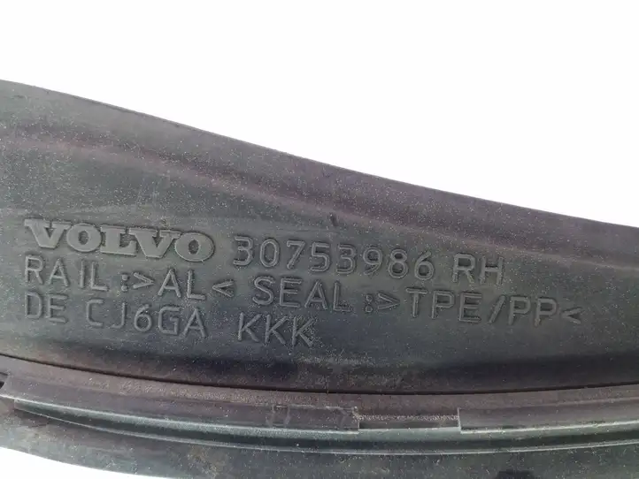 Volvo V60 (2010 - 2013) 30753986 Накладка стоек лобового стекла — фото 3