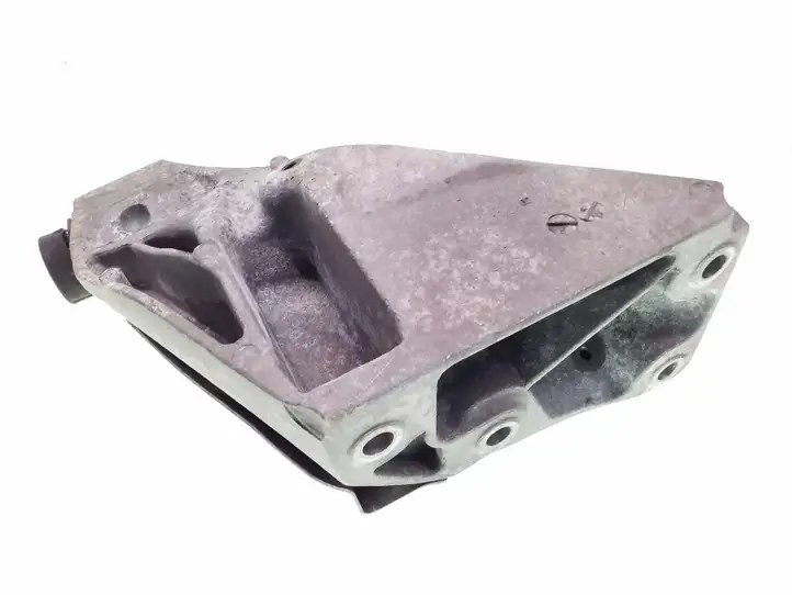 BMW X5 E70 (2006 - 2013) 2211677268002 Кронштейн двигателя — фото 3