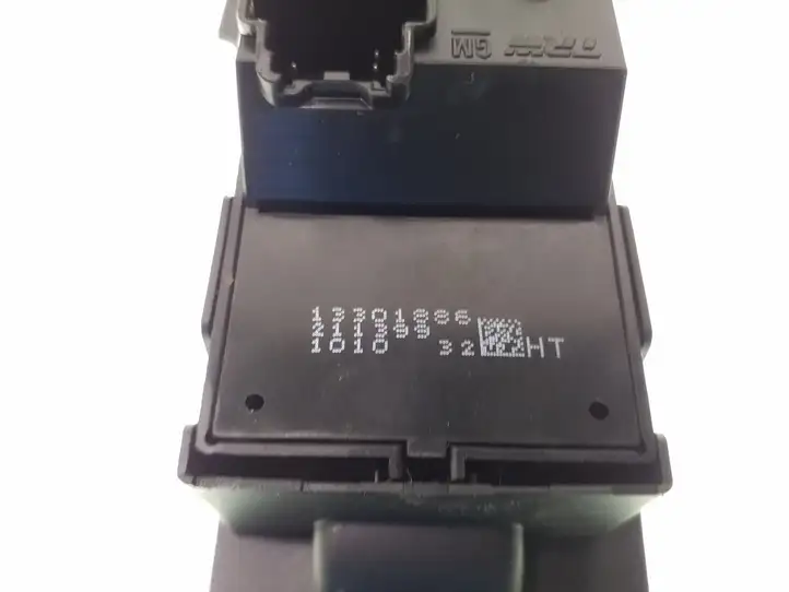 Opel Astra J (2009 - 2012) 13301886 Кнопка стеклоподъемников — фото 4